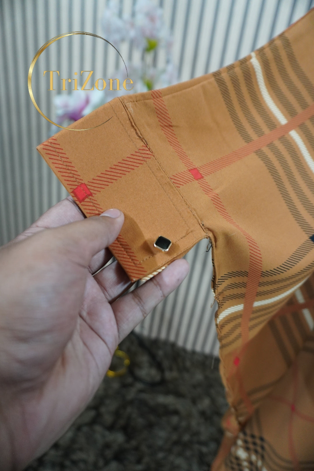 New Burberry প্রিন্টের লং কাফতান আবায়া।